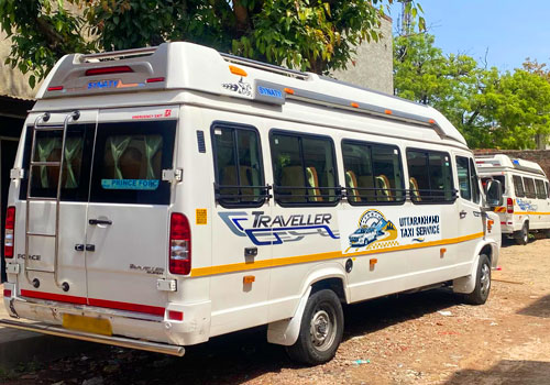 Ramnagar taxi booking service